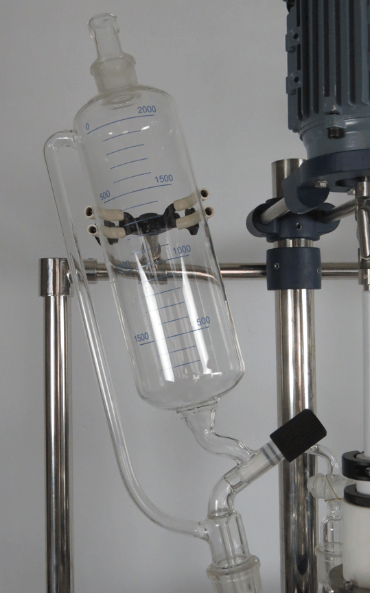 双层玻璃反应釜加料口优点